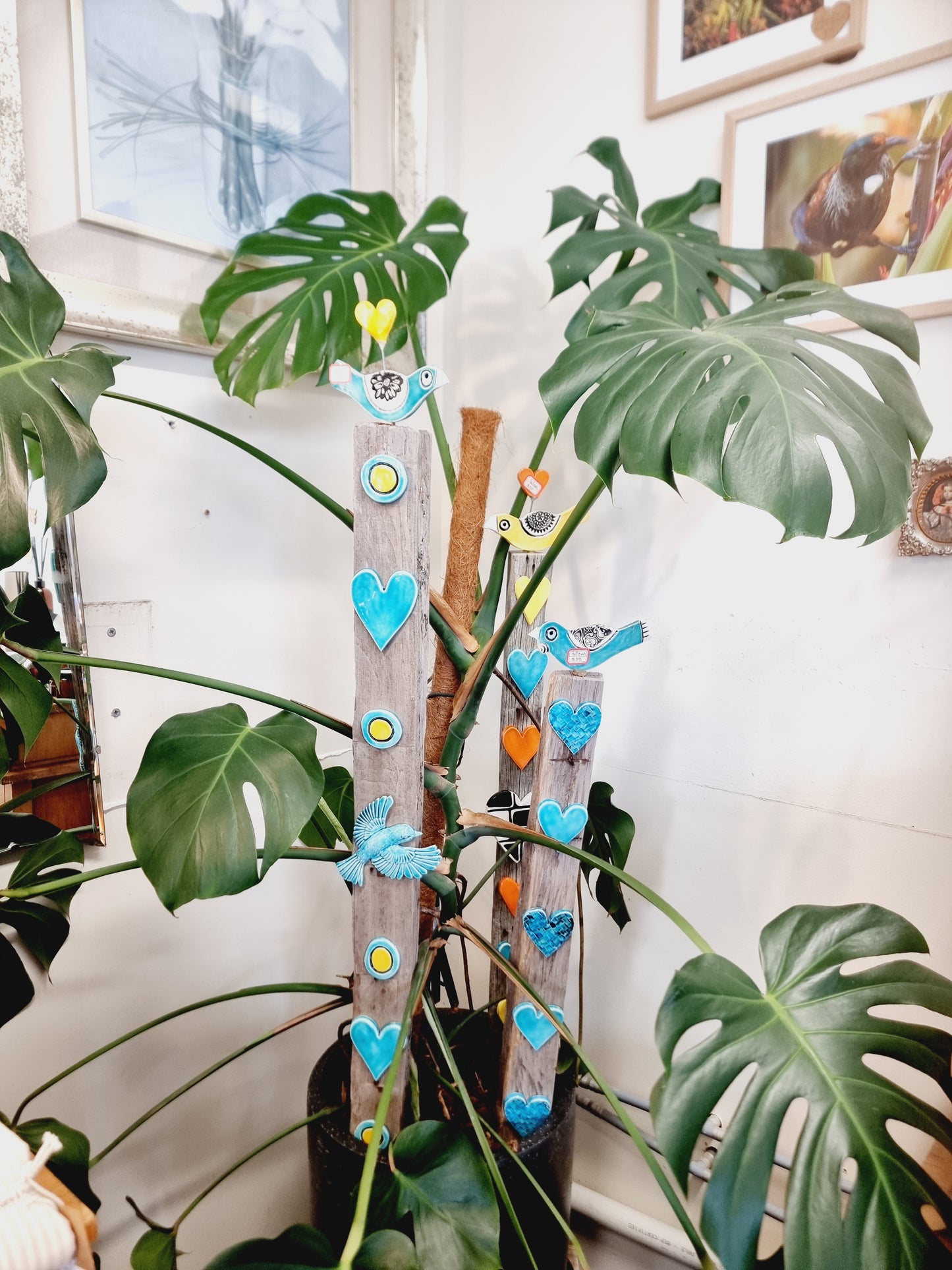 Garden Totem - Blue Bird / Yellow Heart