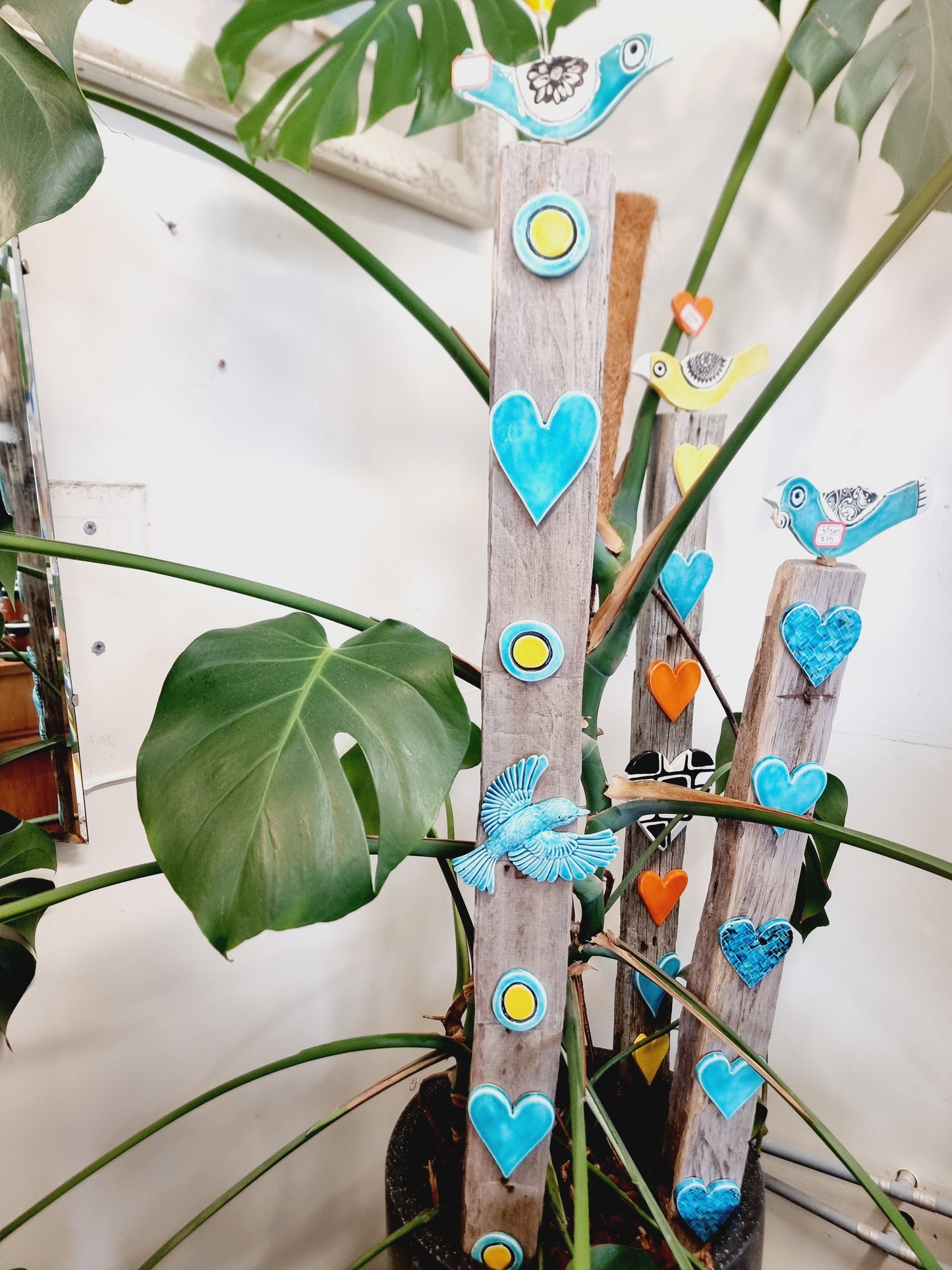 Garden Totem - Blue Bird / Yellow Heart