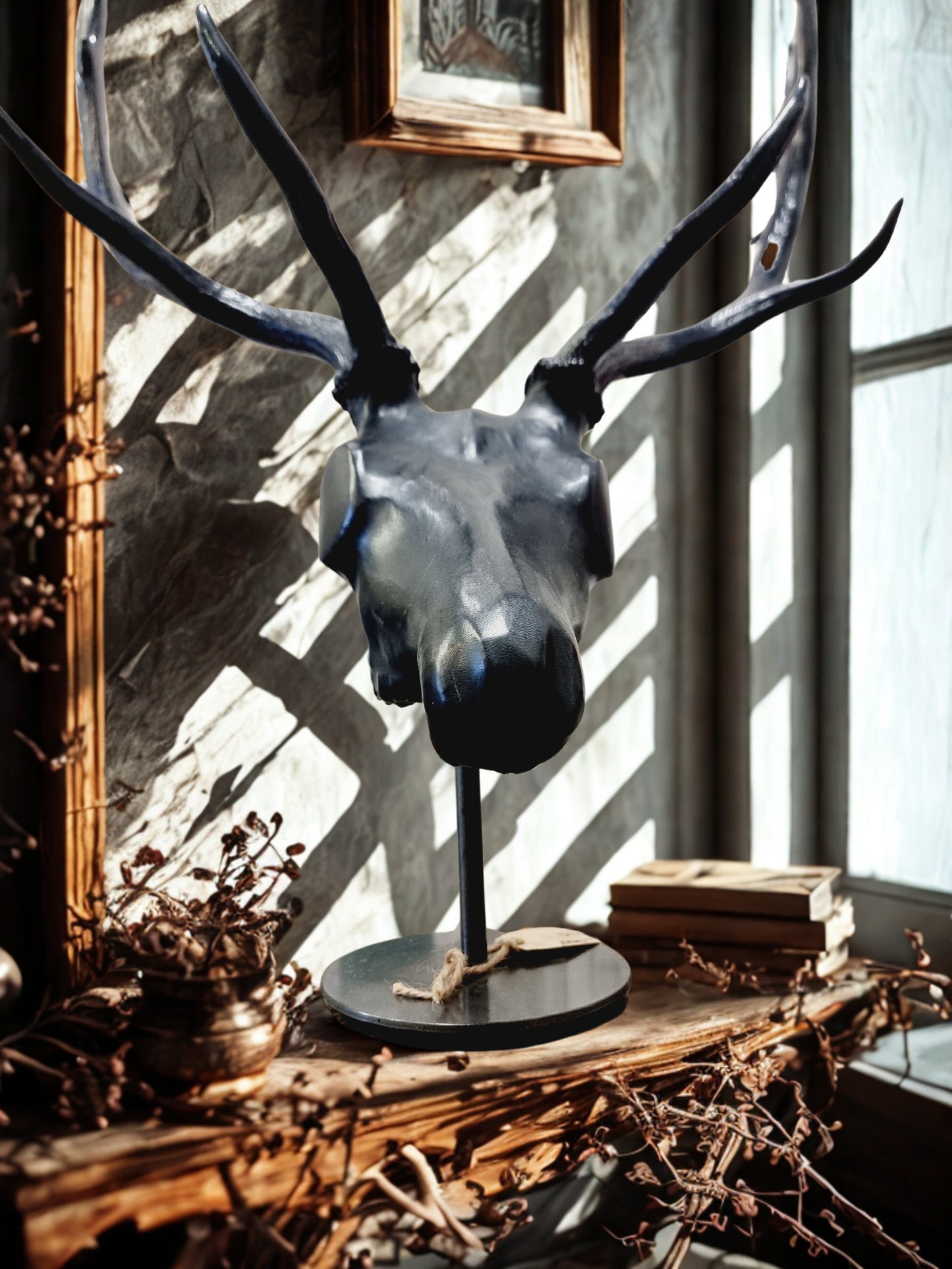 Fallow deer with black leather - black stand
