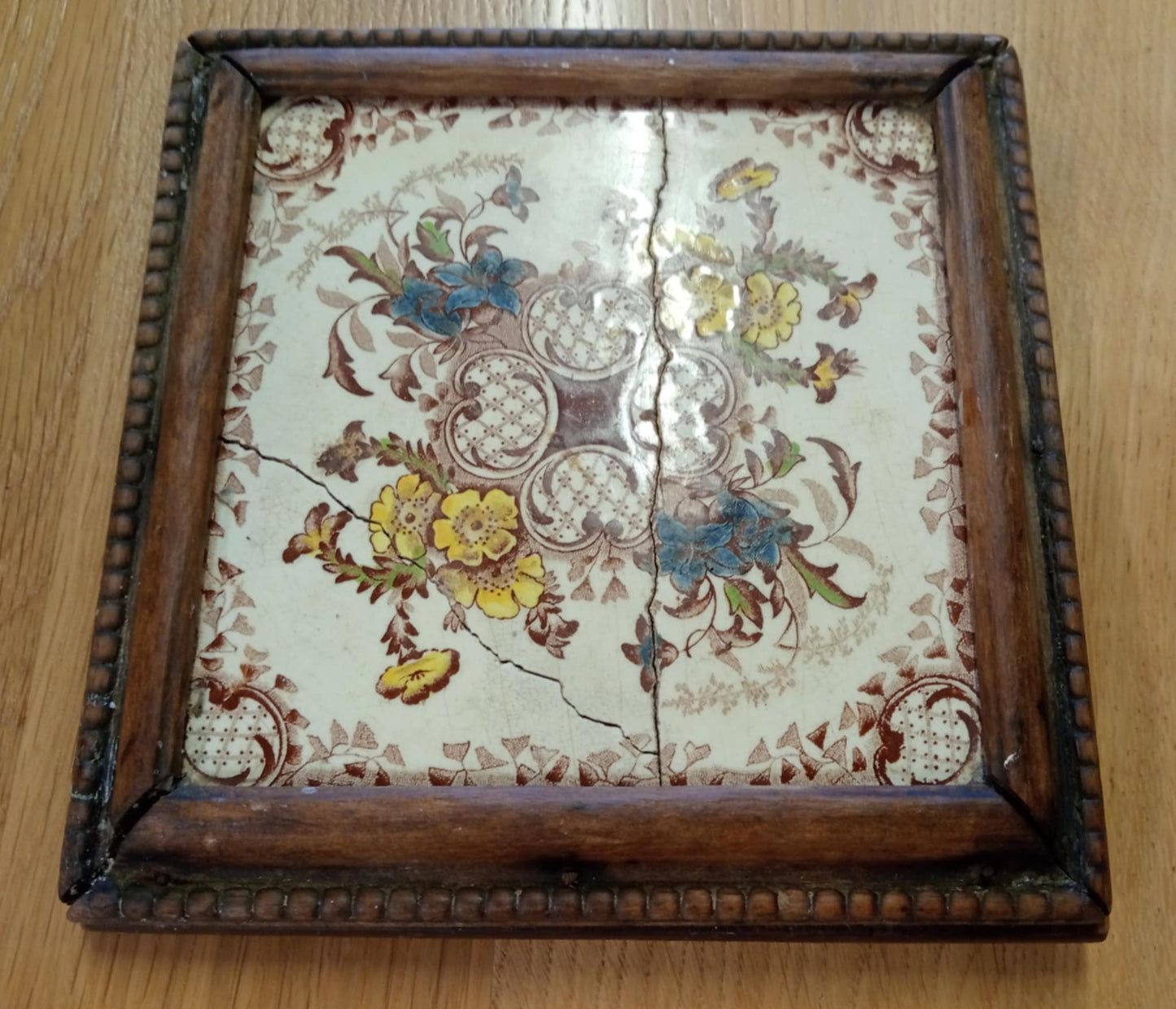 Vintage tile - beauté fissurée
