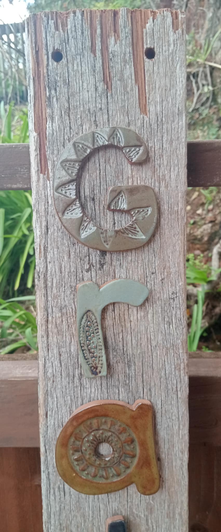 Recycled totara post 'GRATEFUL' - Paula Saunders