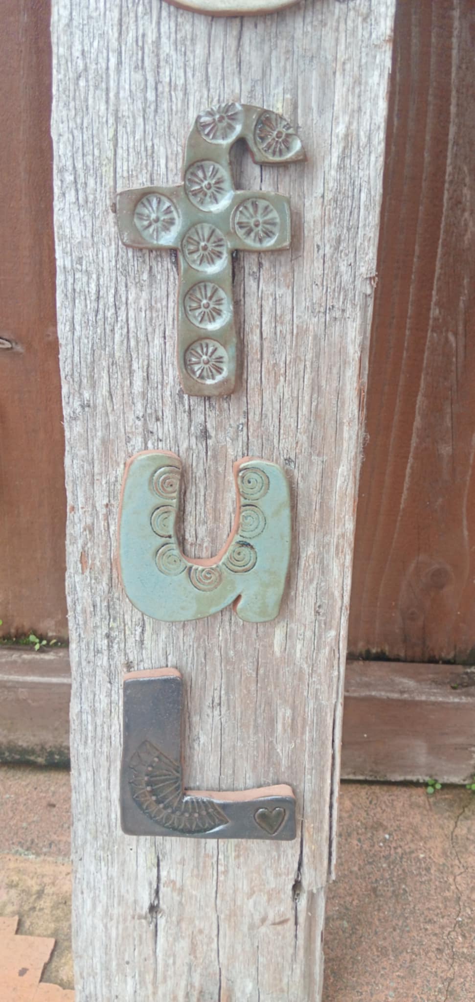 Recycled totara post 'GRATEFUL' - Paula Saunders