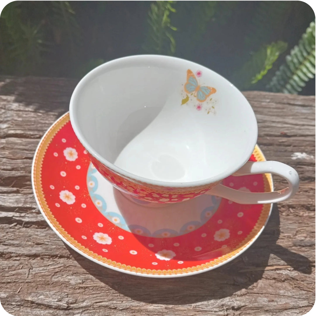 Ms Smith Style Hunter Veronique Maxwell and Williams Cashmere Enchante Cup and Saucer Gift Set