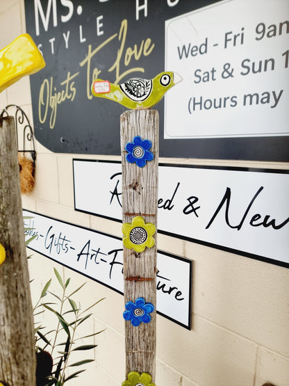 Garden Totem - Green Bird