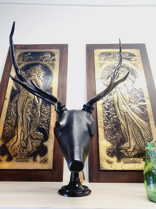 Fallow deer with black leather - decorative black stand